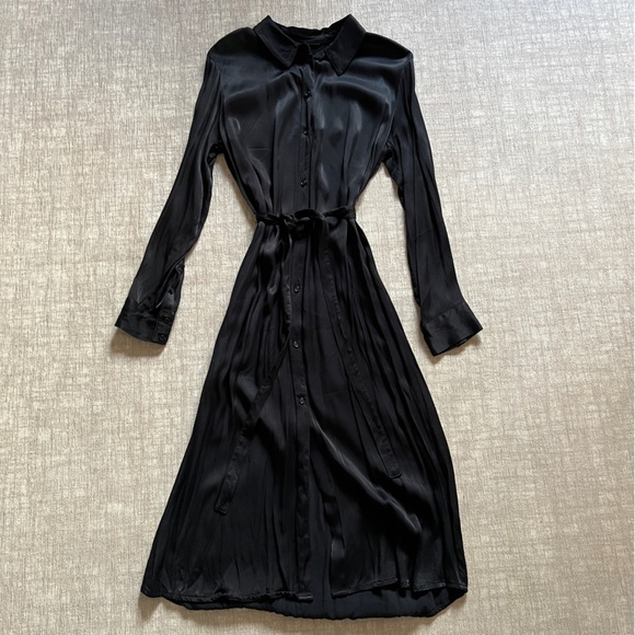 Treasure & Bond Satin Midi Dress - Picture 4 of 7